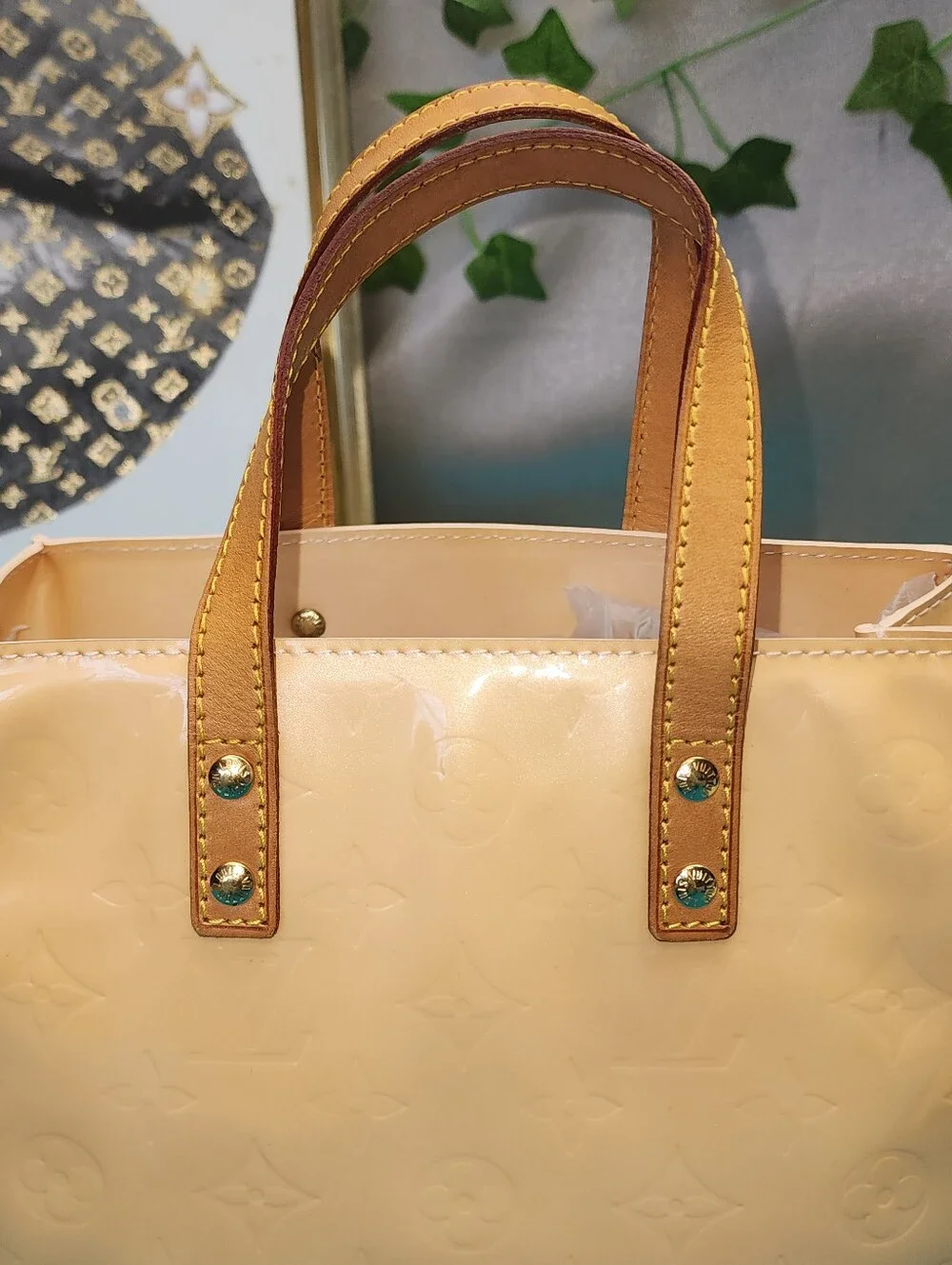 Authentic Louis Vuitton Vernis Reade PM Yellow W/ Dust Bag And Proof Of Purchase